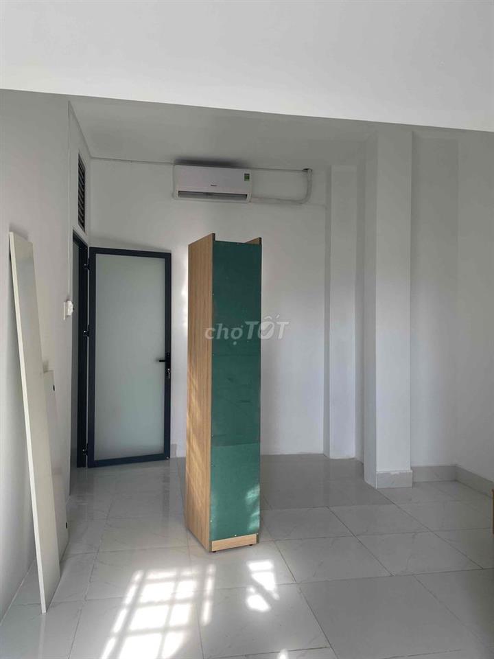 CHO THUÊ PHÒNG GÁC CỬA SỔ TRỜI GẦN ĐẠI HỌC VĂN HIẾN ĐH CÔNG THƯƠNG