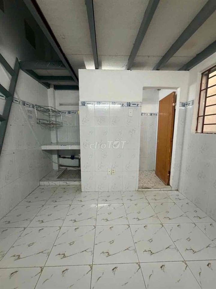 CHO THUÊ PHÒNG GÁC CỬA SỔ TRỜI GẦN ĐẠI HỌC CÔNG THƯƠNG AEON TÂN PHÚ