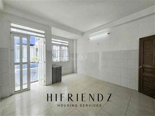CHO THUÊ PHÒNG BAN CÔNG NỘI THẤT ĐẦY ĐỦ GẦN ĐẠI HỌC VĂN HIẾN ĐẦM SEN