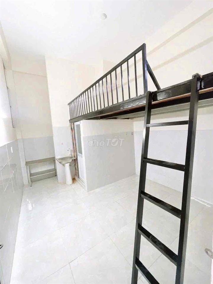 CHO THUÊ PHÒNG GÁC BAN CỒN GẦN HUIT AEON TÂN PHÚ KCN TÂN BÌNH