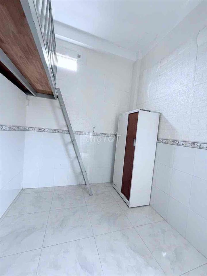 CHO THUÊ PHÒNG GÁC NỘI THẤT ĐẦY ĐỦ GẦN CHỢ TÂN HƯƠNG AEON TÂN PHÚ