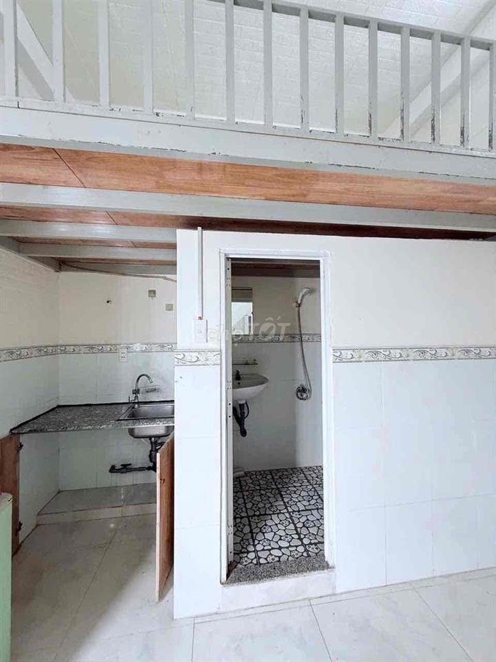 CHO THUÊ PHÒNG GÁC NỘI THẤT ĐẦY ĐỦ GẦN CHỢ TÂN HƯƠNG AEON TÂN PHÚ