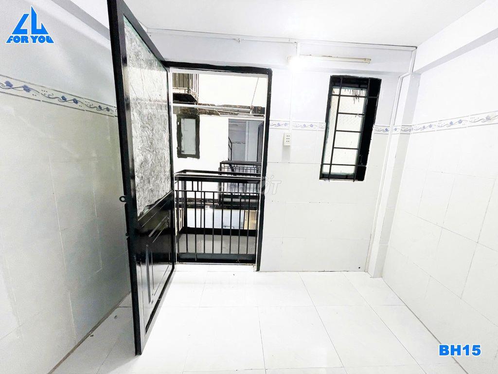 Nhà Nguyên Căn 3 lầu - 2wc -  Có Lối Đi Riêng Gần Chợ Bình Thành