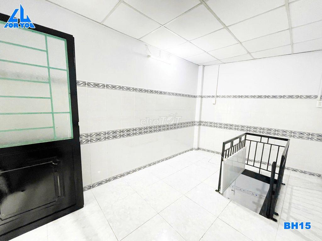Nhà Nguyên Căn 3 lầu - 2wc -  Có Lối Đi Riêng Gần Chợ Bình Thành