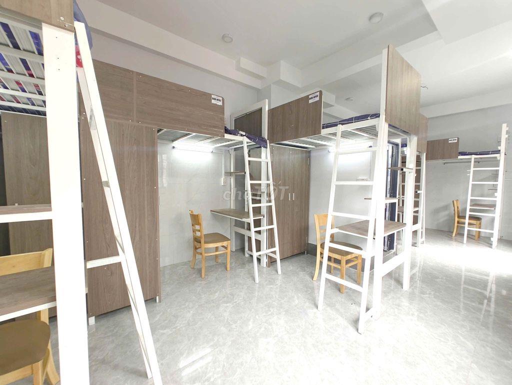 Sẵn phòng giá rẻ - 5 phút qua Đại Học Công Nghiệp - Văn Lang