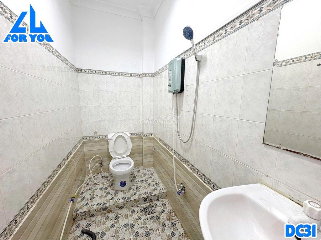 Sẵn phòng giá rẻ - 5 phút qua Đại Học Công Nghiệp - Văn Lang