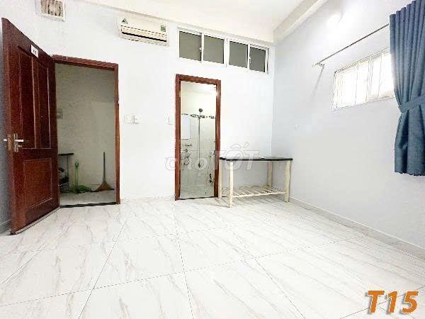 Phòng Máy Lạnh Giá Rẻ Ngay Dương Quảng Hàm