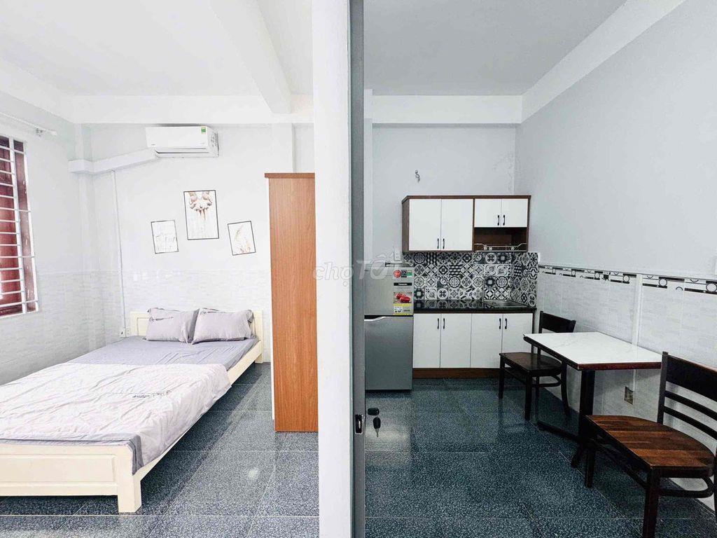 🏡CĂN HỘ TÁCH BẾP FULL NỘI THẤT 1 PHÒNG NGỦ - BAN CÔNG - 6.8Tr - 30m²