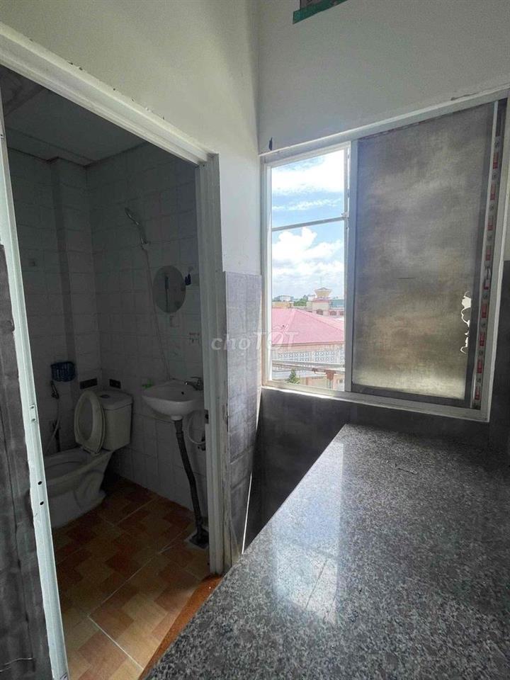 🏡 PHÒNG GIÁ RẺ - SẴN MÁY LẠNH  - QUA ĐH CÔNG THƯƠNG 10P💰GIÁ 2TR5