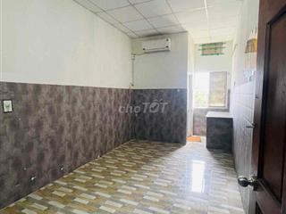 🏡 PHÒNG GIÁ RẺ - SẴN MÁY LẠNH  - QUA ĐH CÔNG THƯƠNG 10P💰GIÁ 2TR5
