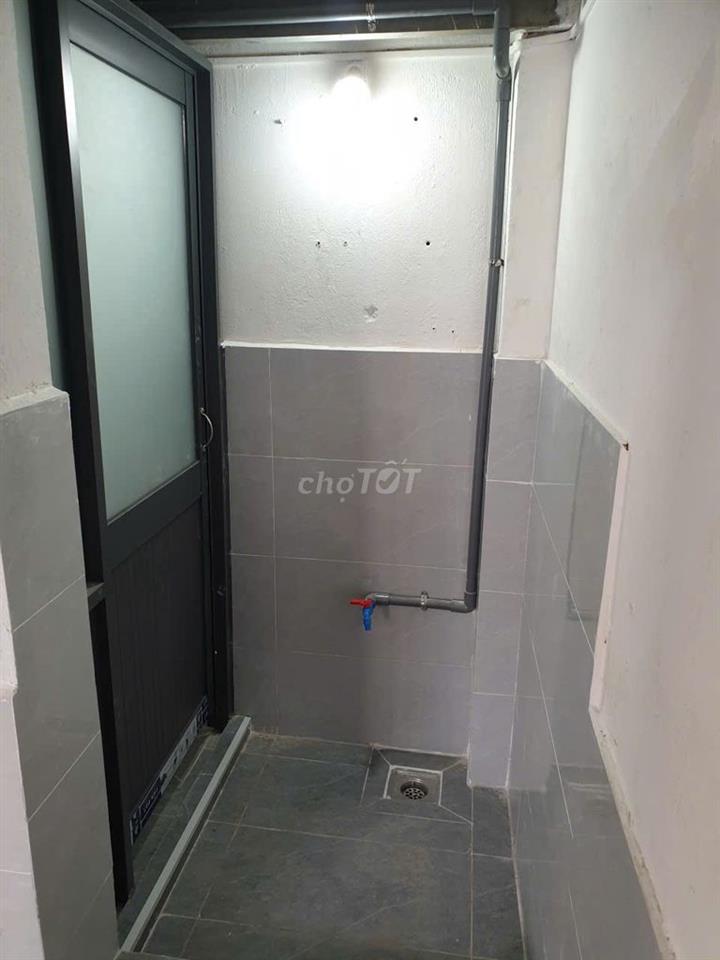 Phòng mới xây có gác cho SV thuê đủ tiện ích (có sạc xe điện)