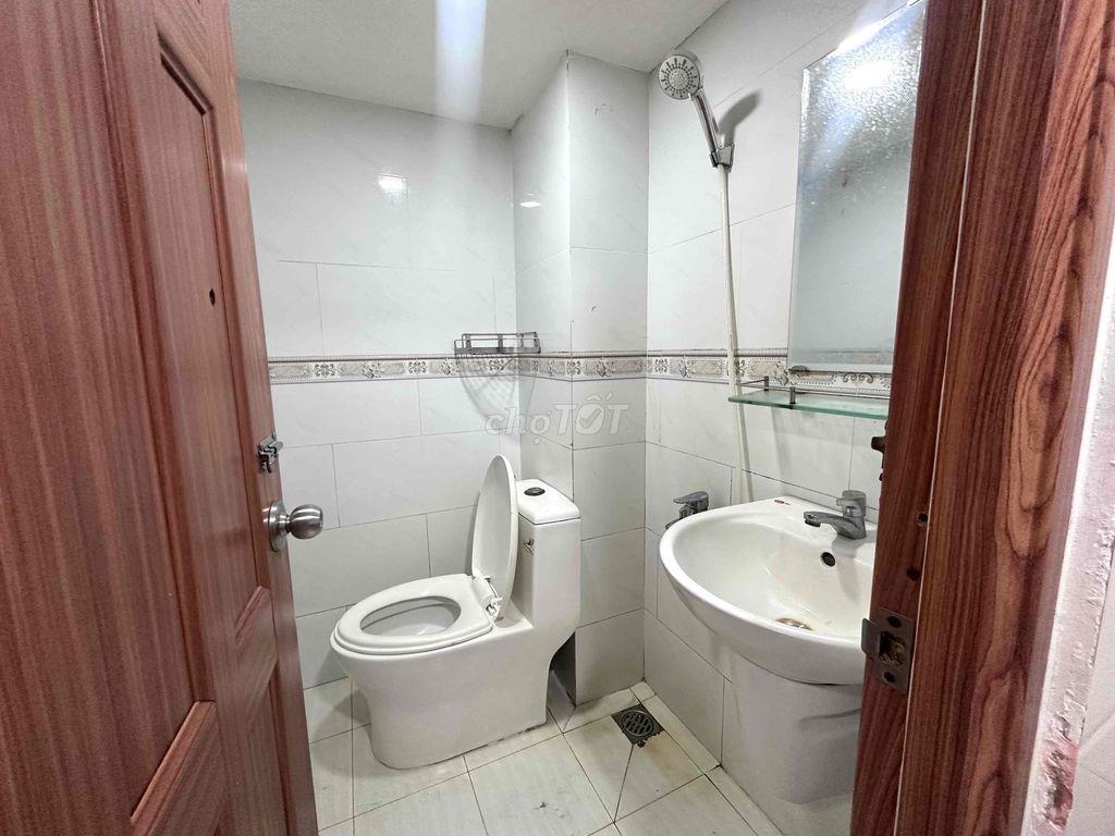DUPLEX CỬA SỔ TRỜI SIÊU RỘNG THANG MAY GẦN ĐẠI HỌC VĂN HIẾN