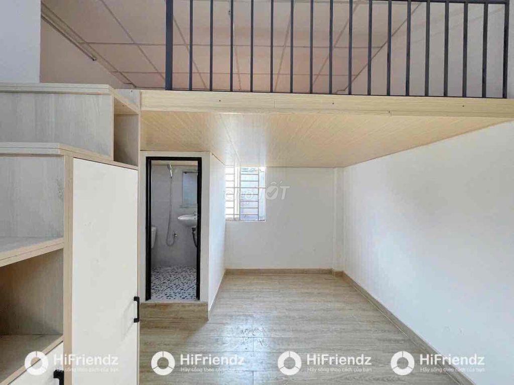 Cho Thuê Phòng Gác Cửa Sổ Mới Xây 100% Sẵn Máy Lạnh Ngay Ngã Tư Bốn Xã
