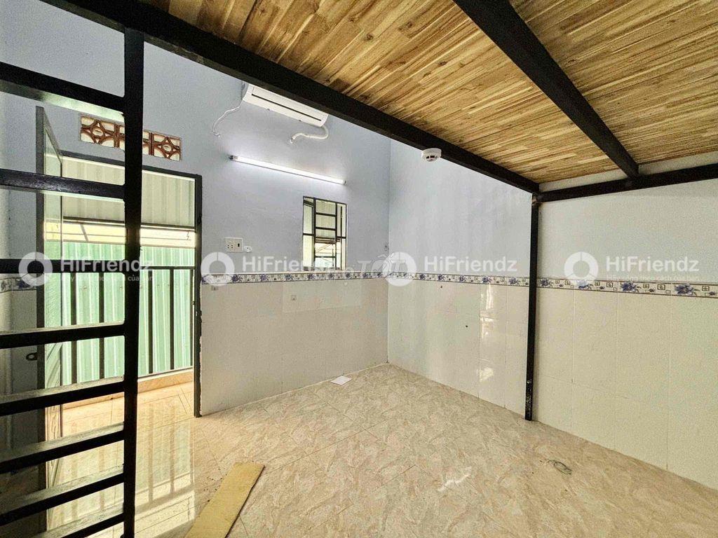 Cho Thuê Phòng Gác Rộng Rãi Sẵn Máy Lạnh Gần Đại Học Văn Hiến, Tân Phú