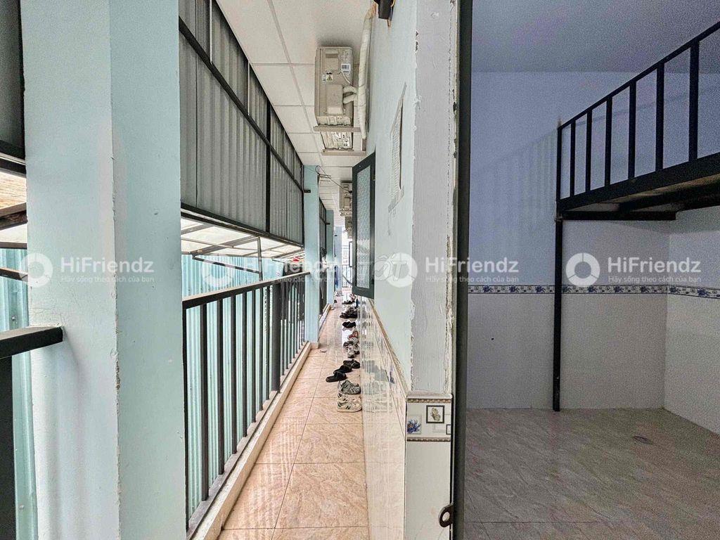 Cho Thuê Phòng Gác Rộng Rãi Sẵn Máy Lạnh Gần Đại Học Văn Hiến, Tân Phú