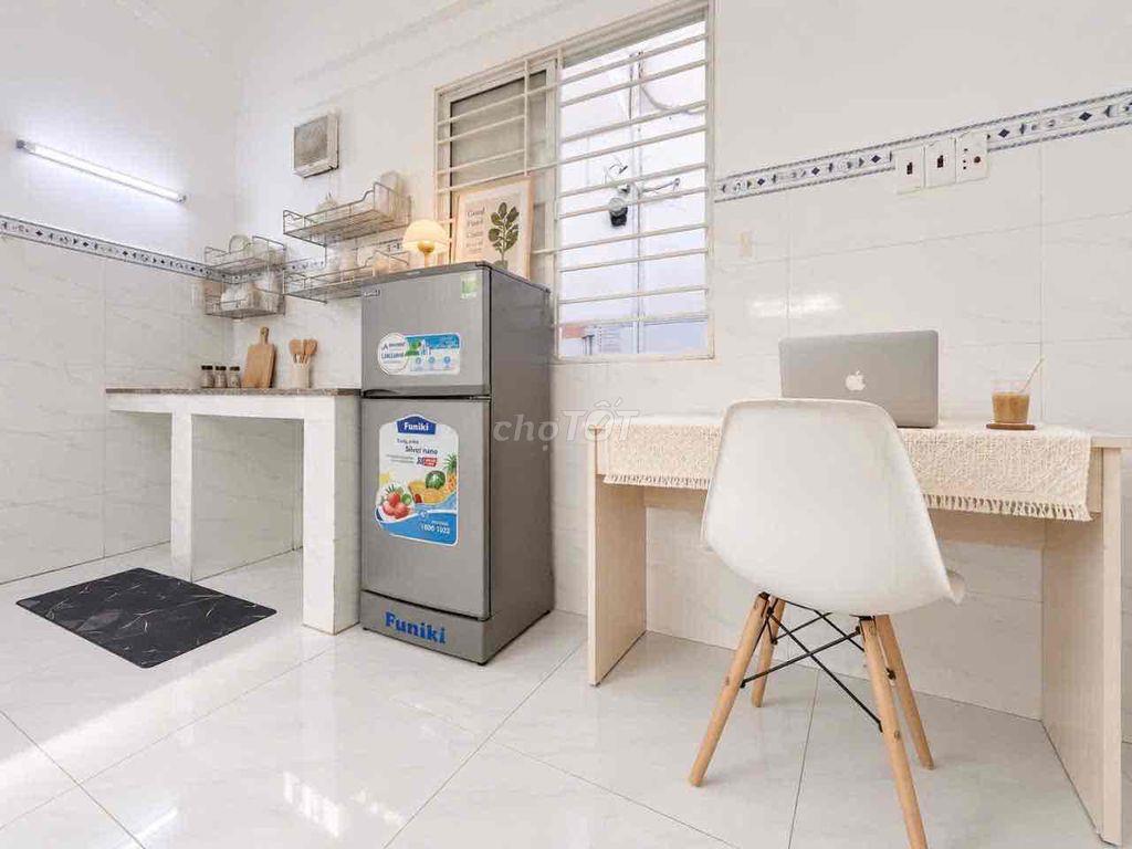 Cho Thuê Phòng Gác Cửa Sổ Trời Full NT Ngay Etown Cộng Hoà, Tân Bình