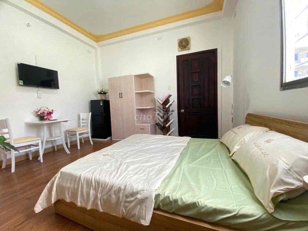CĂN HỘ ĐẦY ĐỦ NỘI THẤT CỬA SỔ TRỜI GẦN ĐẠI HỌC VĂN HIẾN, TÂN PHÚ