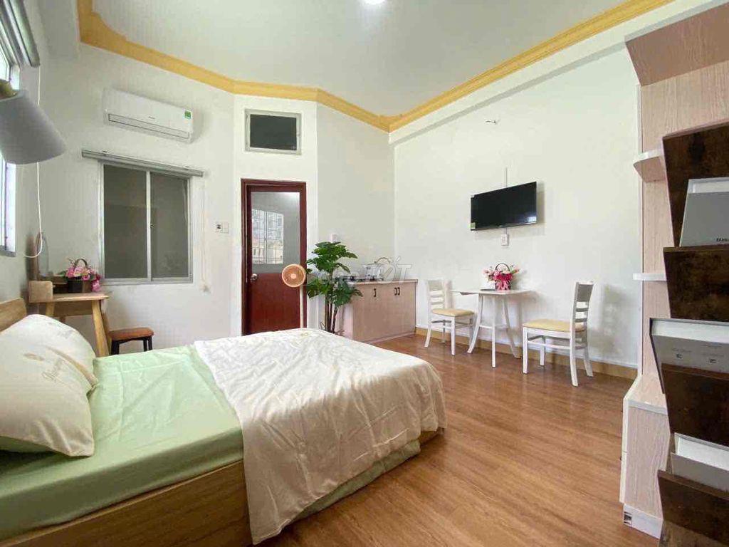 CĂN HỘ ĐẦY ĐỦ NỘI THẤT CỬA SỔ TRỜI GẦN ĐẠI HỌC VĂN HIẾN, TÂN PHÚ