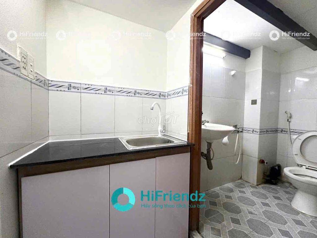 Cho Thuê Phòng Gác Sẵn Máy Lạnh Ngay Đầm Sen - DH Văn Hiến, Tân Phú