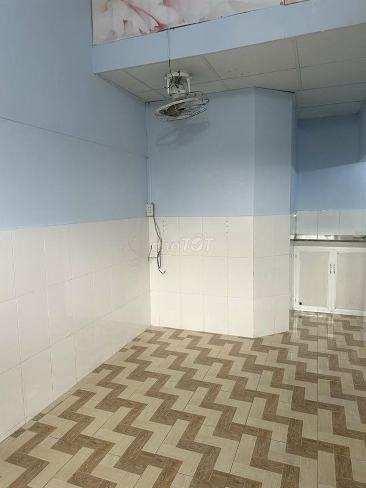Còn 1 phòng 20m2, trệt view công viên Aeon Bình Tân