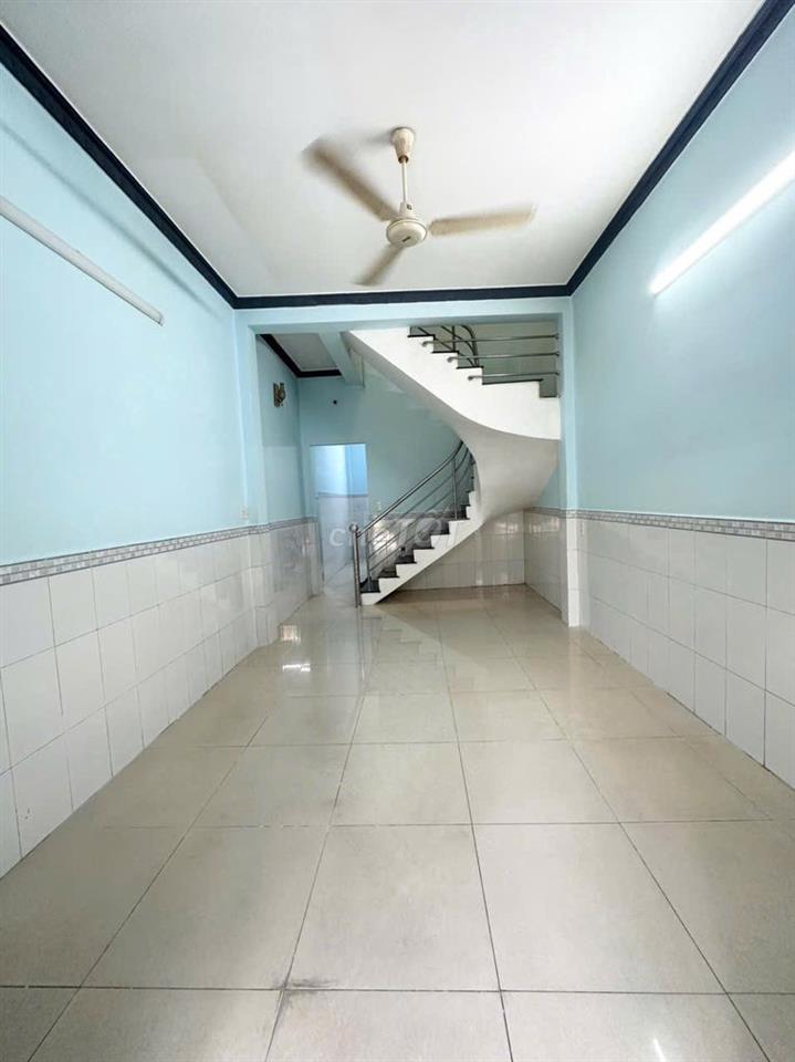 Cho thuê lâu dài nguyên căn chính chủ hẻm 266 Lê Đình Cẩn - Tân Tạo