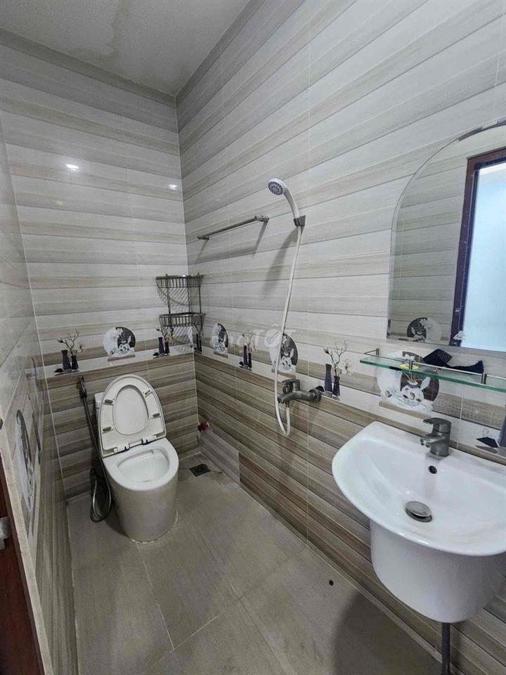 ‼️2TR9 - FULL NỘI THẤT, CỬA SỔ, TOILET RIÊNG NẰM NGAY HƯƠNG LỘ 2