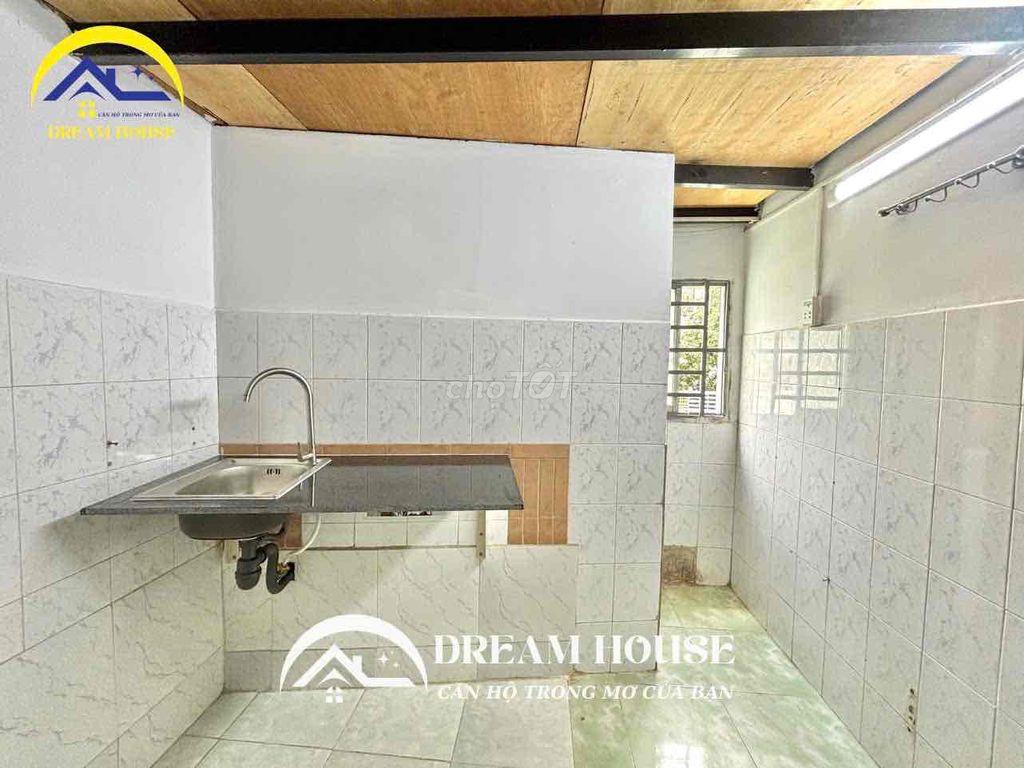 PHÒNG TRỌ GÁC CAO CỬA SỔ TRỜI  - SÁT AEON TÂN PHÚ -