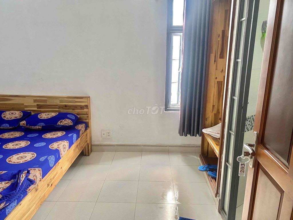 phòng tron khép kín đầy đủ nội thất