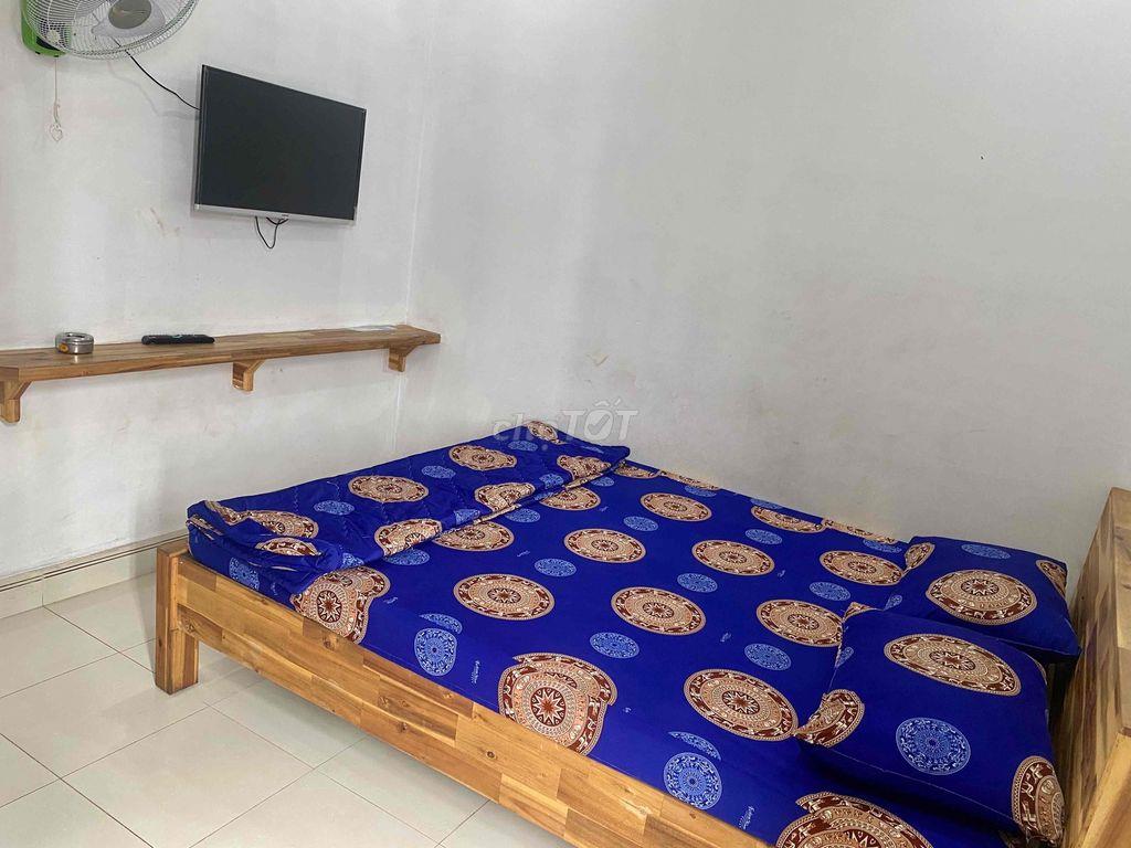 phòng tron khép kín đầy đủ nội thất