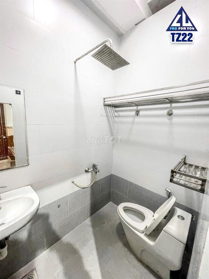 PHÒNG FULL NỘI THẤT NGAY KẾ BÊN IUH VỪA TRỐNG