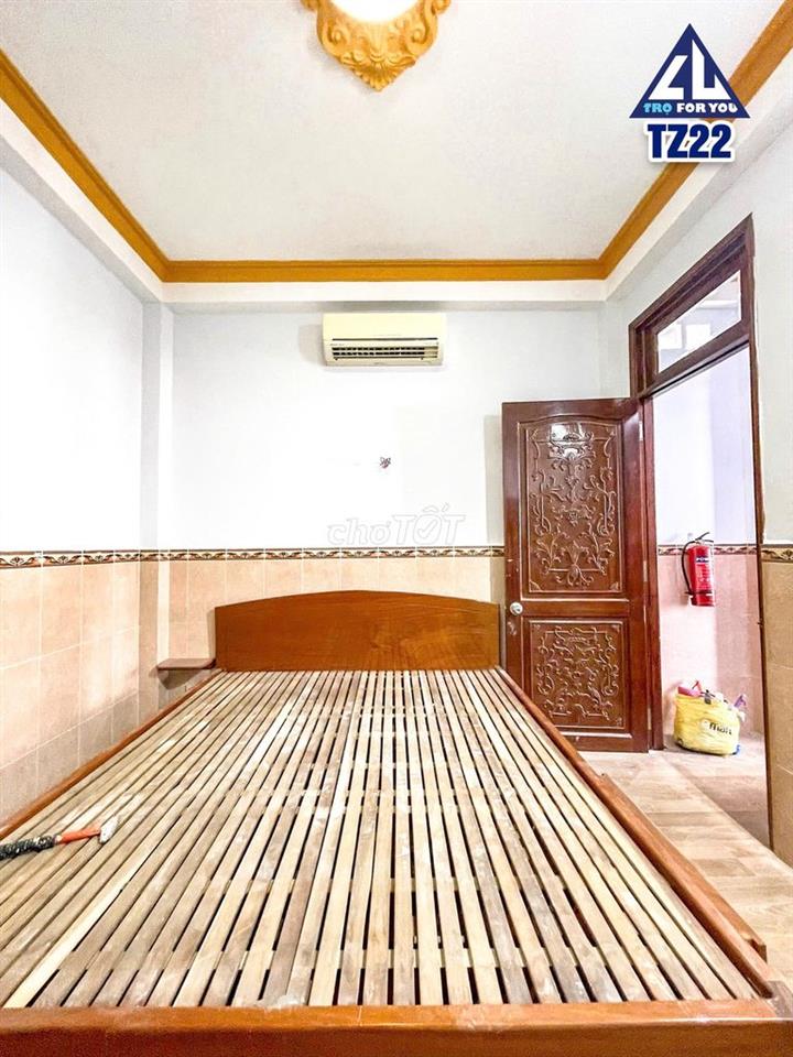 PHÒNG FULL NỘI THẤT NGAY KẾ BÊN IUH VỪA TRỐNG