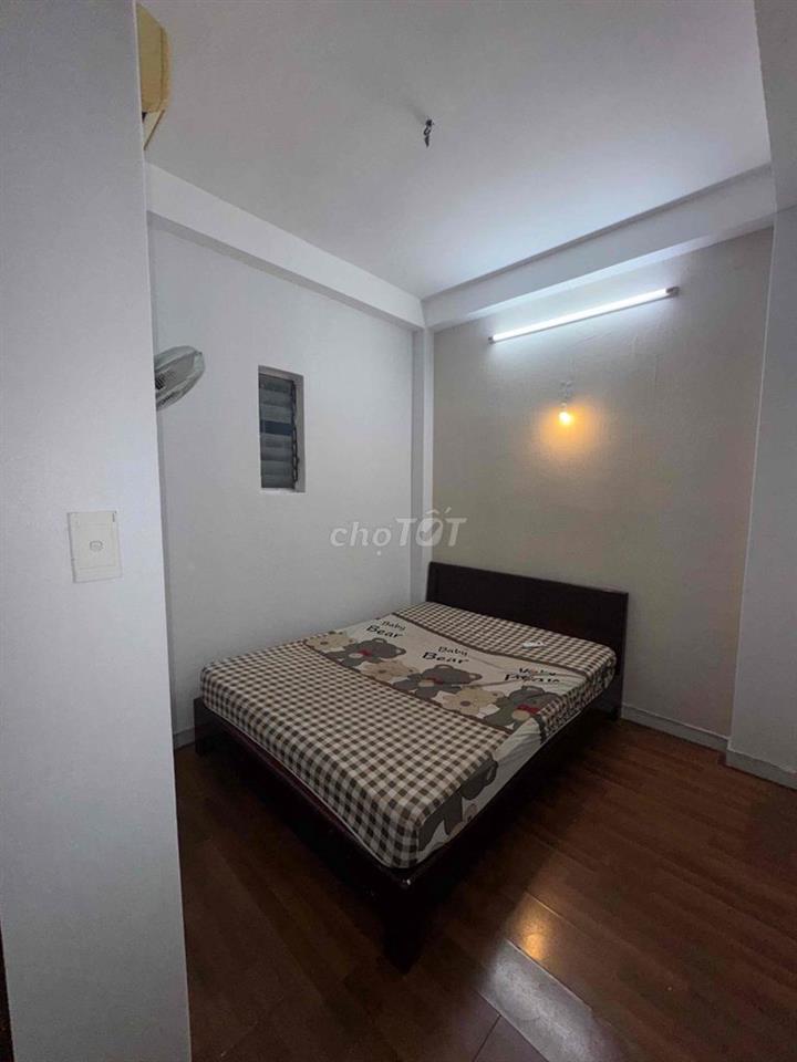 phòng trọ 15m2 gần công viên Phú Lâm