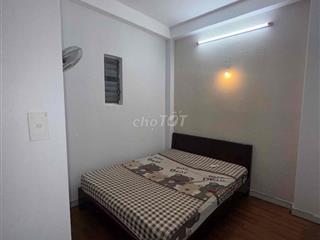 phòng trọ 15m2 gần công viên Phú Lâm