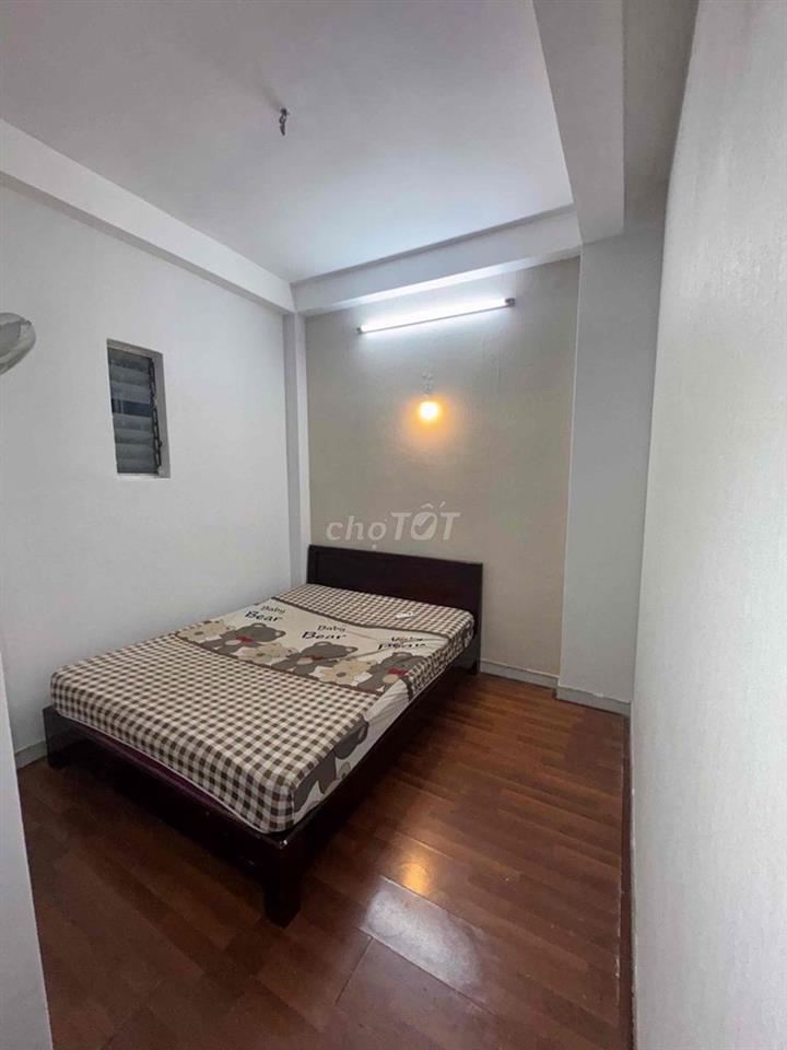 phòng trọ 15m2 gần công viên Phú Lâm