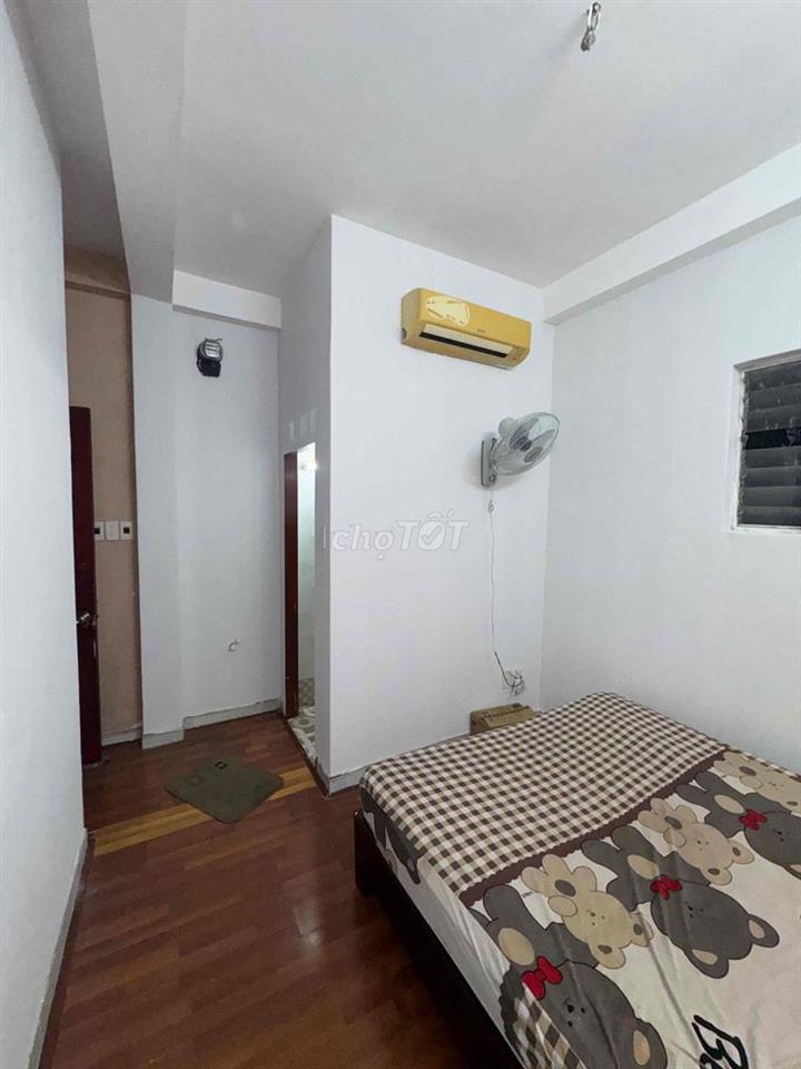 phòng trọ 15m2 gần công viên Phú Lâm