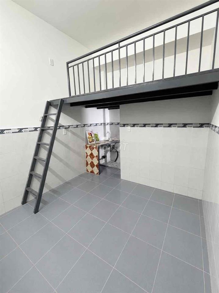 Phòng mới ngay ngã tư Trần Văn Giàu và Nguyễn Cửu Phú