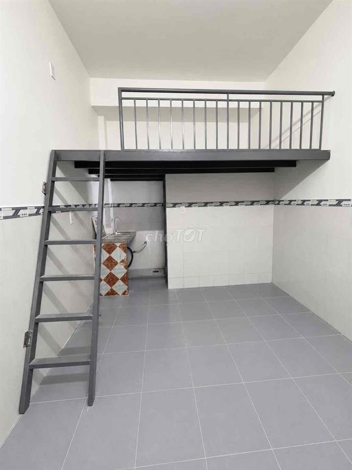 Phòng mới ngay ngã tư Trần Văn Giàu và Nguyễn Cửu Phú
