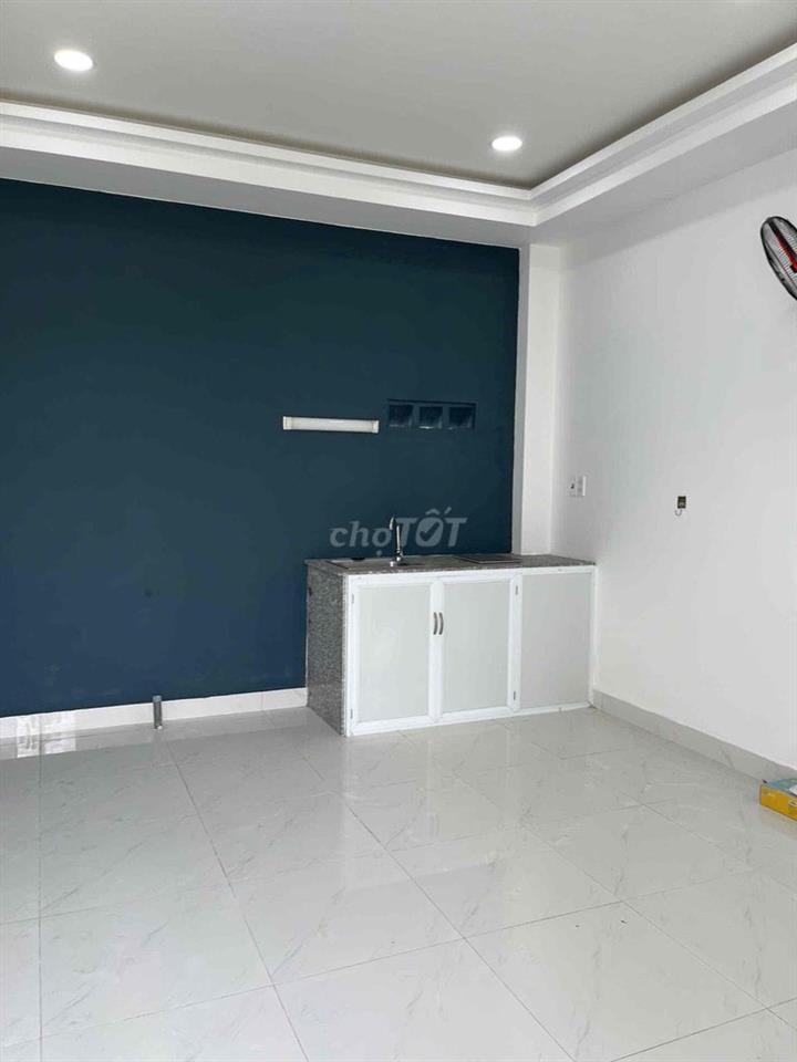 PHÒNG TRỌ CAO CẤP MÁY LẠNH TẠI NGÃ TƯ BỐN XÃ