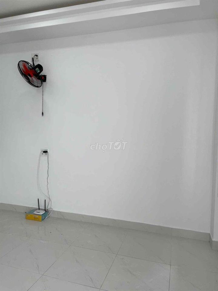 PHÒNG TRỌ CAO CẤP MÁY LẠNH TẠI NGÃ TƯ BỐN XÃ