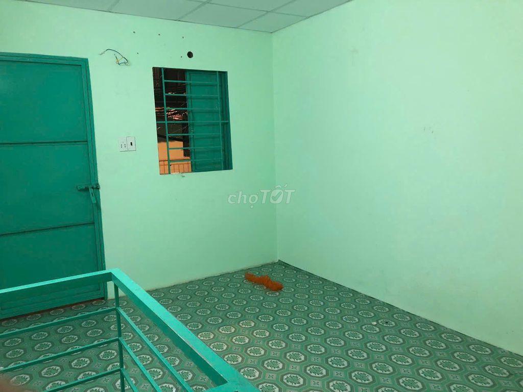 Nhà trọ mặt đất giá rẻ gần mặt tiền đường Lê Văn Quới