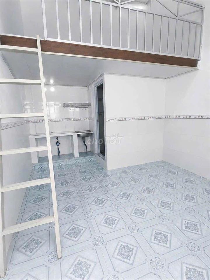 phòng trọ ngây chợ 434, gần kCN visip1, có sẵn máy lạnh 
