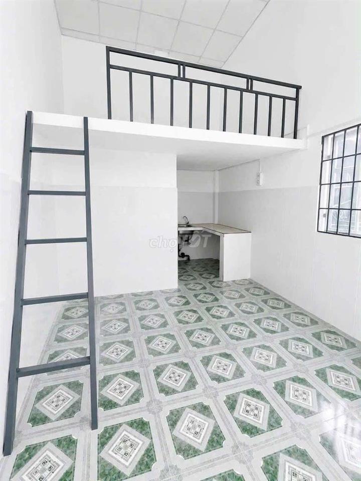  ngã 6 An Phú, gần ngã tư mếu ông cù,gần Vietsing,có máy lạnh giá 1tr8