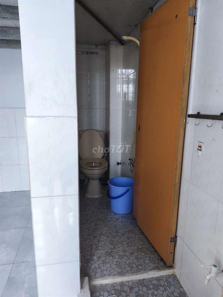 Phòng sạch sẽ giờ tự do an ninh 