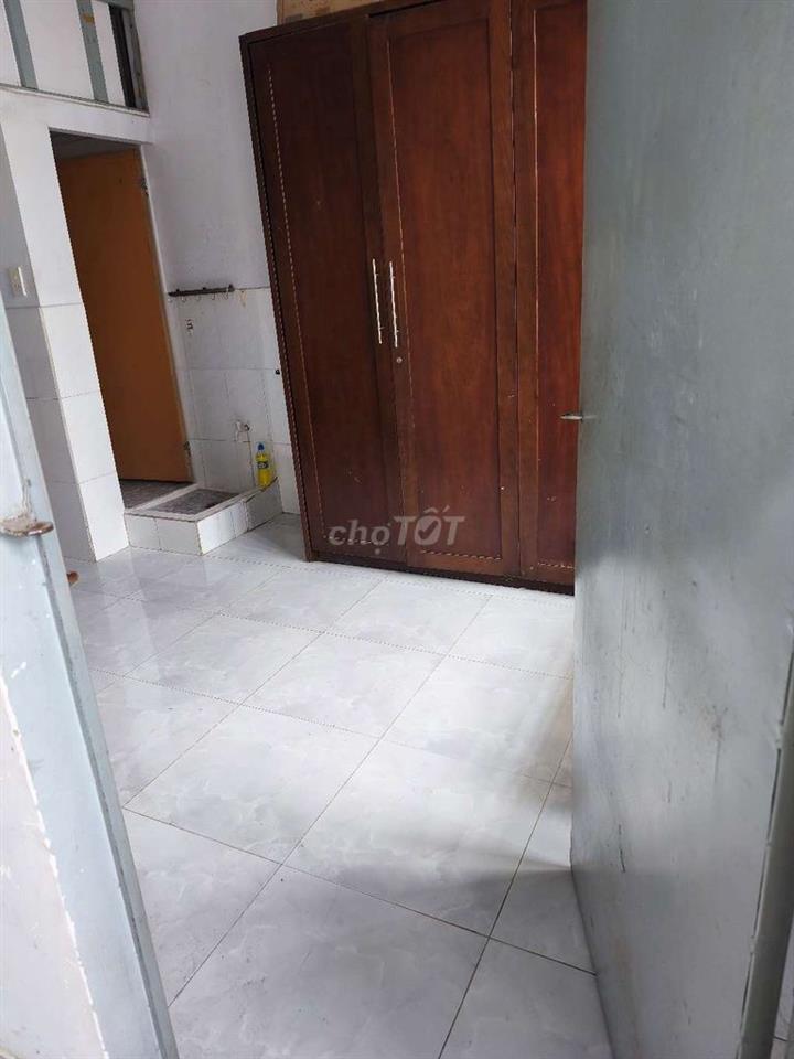 Phòng sạch sẽ giờ tự do an ninh 