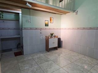 phòng cho thuê giá rẻ ,giờ giấc tự do, khoá vân tay