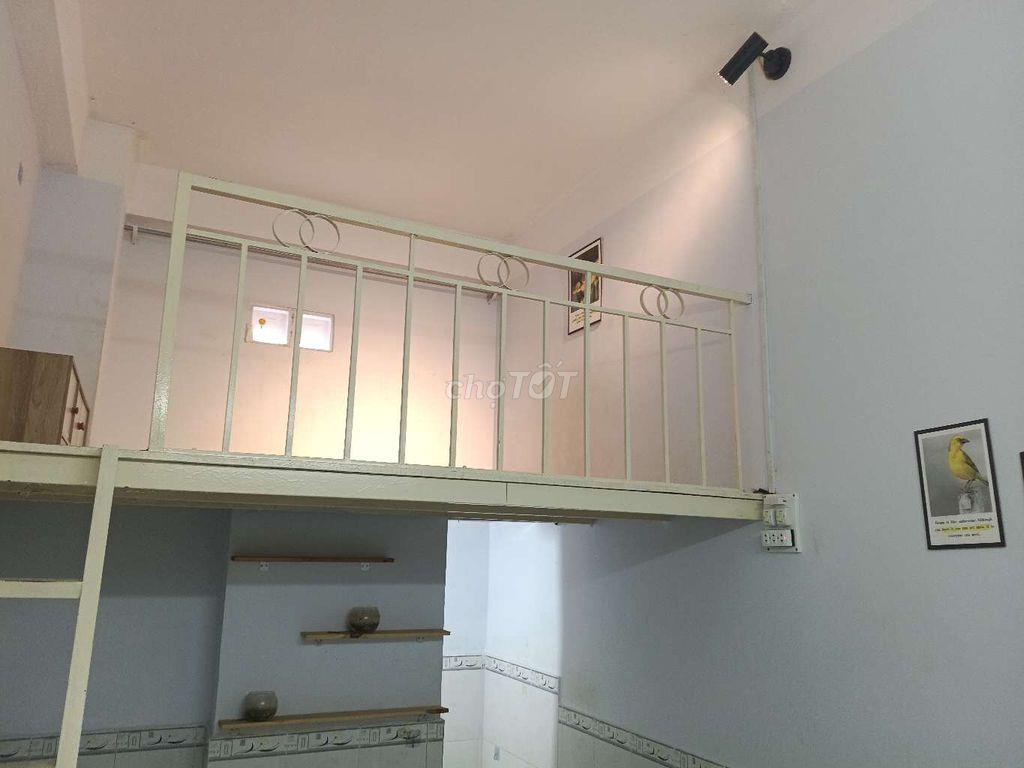 phòng cho thuê máy lạnh giá rẻ, giờ giấc tự do
