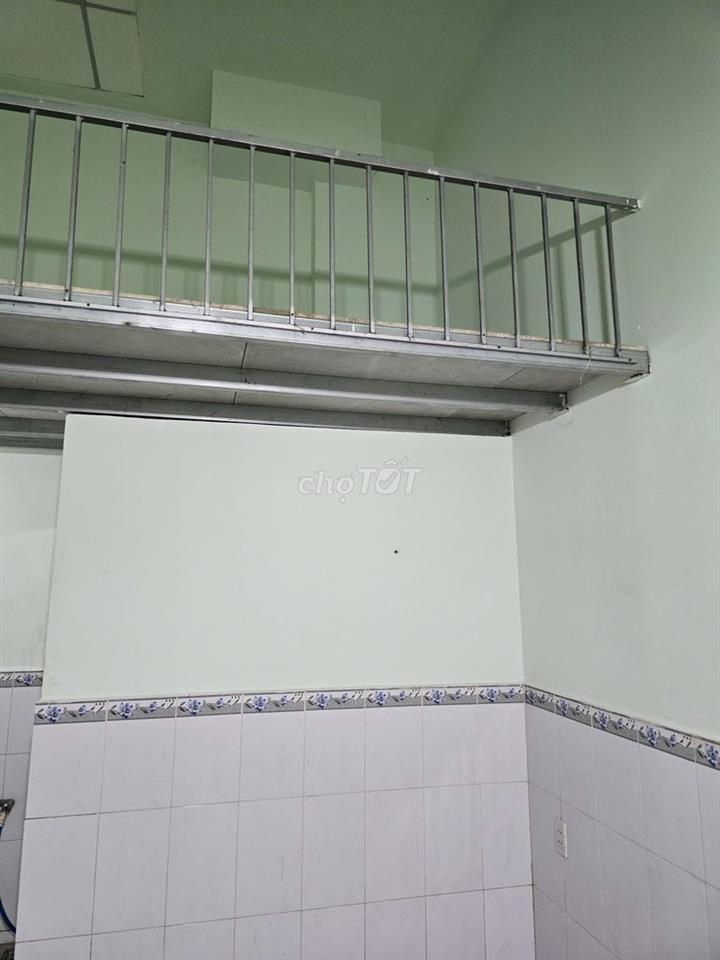 Cho thuê phòng trọ 16m² có gác – Hẻm 413/76A Lê Văn Quới, Bình Tân