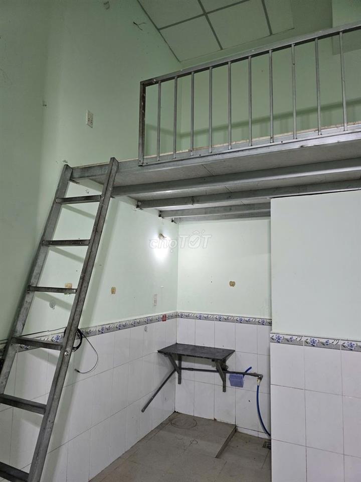 Cho thuê phòng trọ 16m² có gác – Hẻm 413/76A Lê Văn Quới, Bình Tân