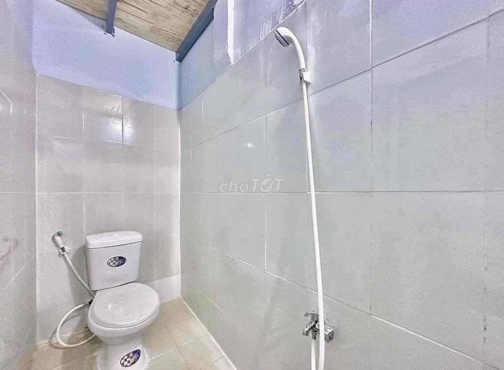 PHÒNG TRỌ GIÁ RẺ CÓ MÁY LẠNH - CHO ĐỂ XE ĐIỆN