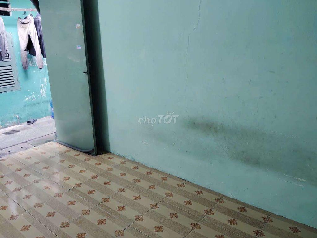 Phòng trọ tỉnh lộ 10 mặt tiền đường sầm uất